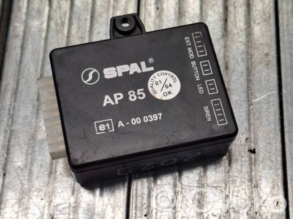 Nissan X-Trail T30 Alarm control unit/module 