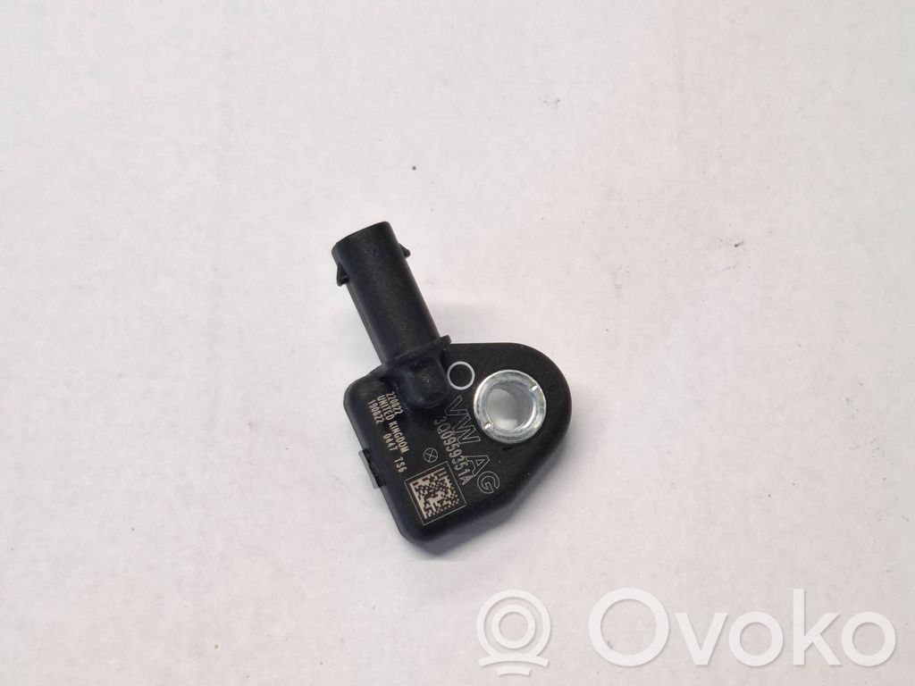 Volkswagen PASSAT B8 Gaisa spilvenu trieciensensors 
