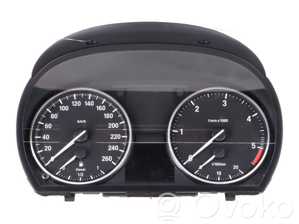 Geschwindigkeitsmesser Cockpit   9220963