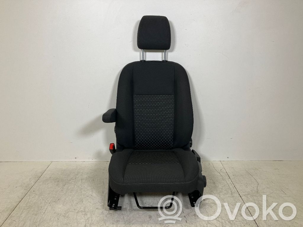 Kuljettajan istuin   R153