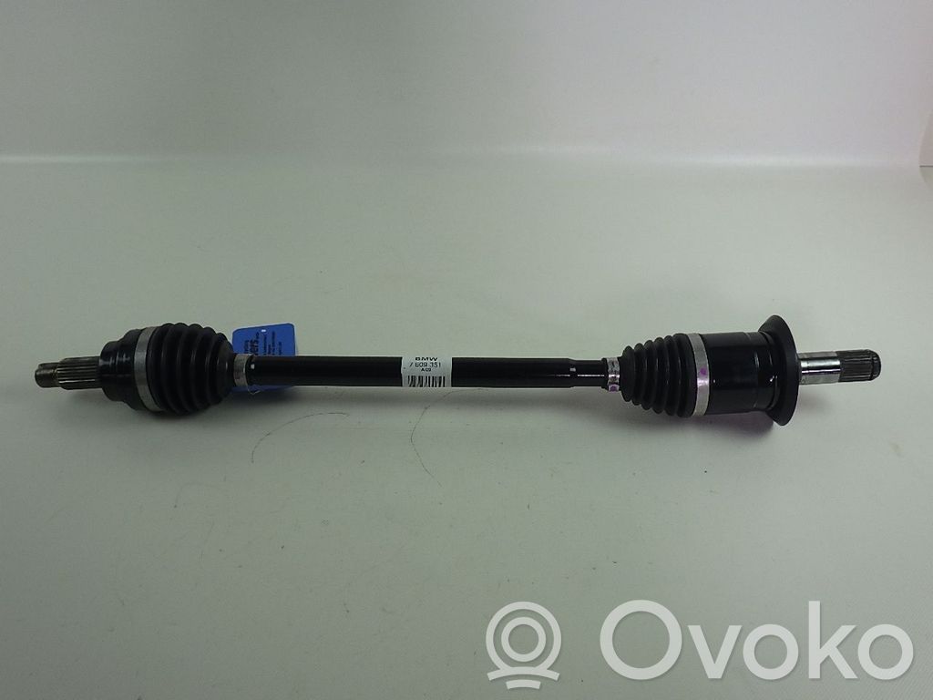 BMW 2 F22 F23 Półoś tylna 