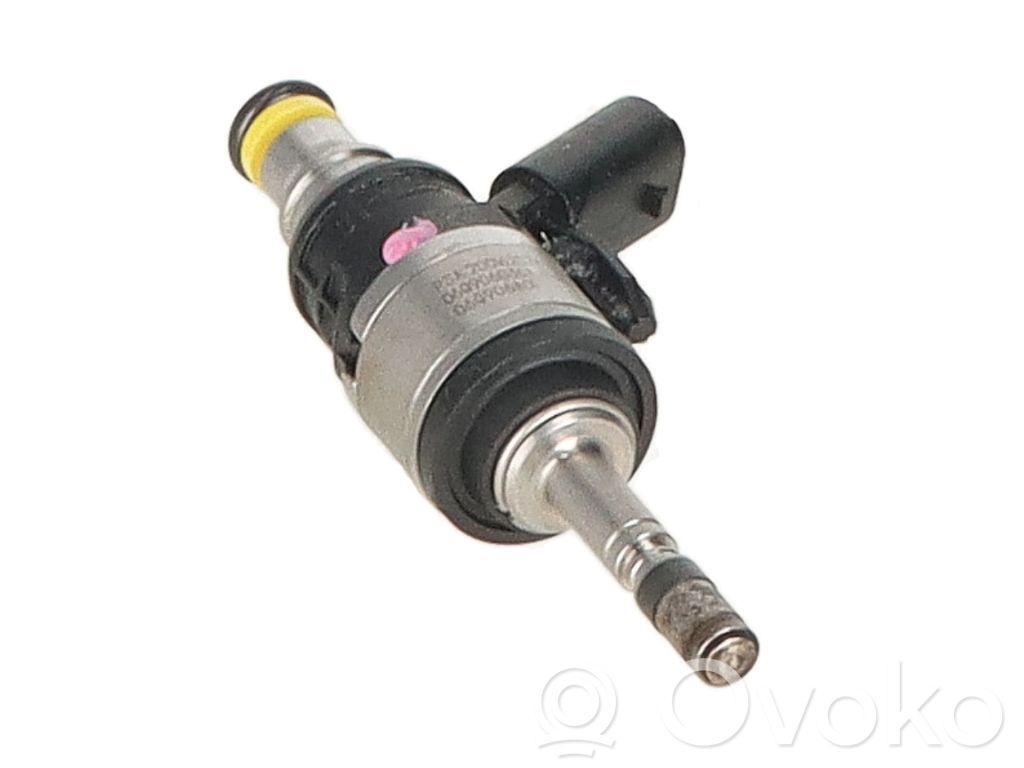 Volkswagen Golf VIII Inyector de combustible 