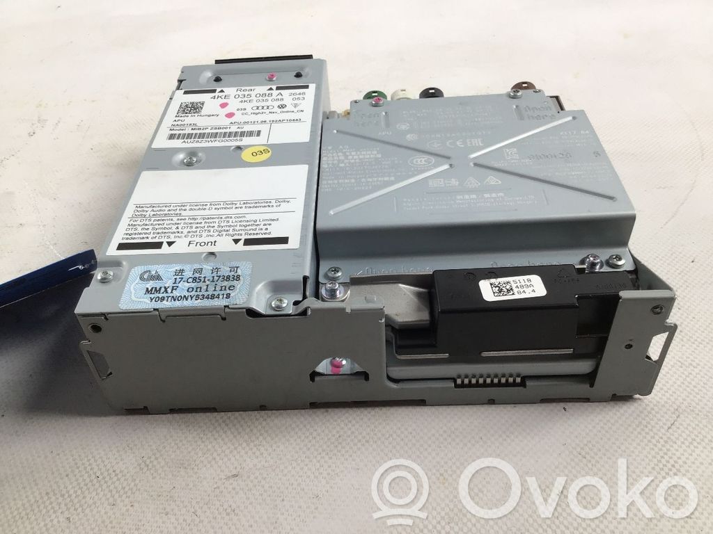 Audi e-tron Radio/CD/DVD/GPS head unit 