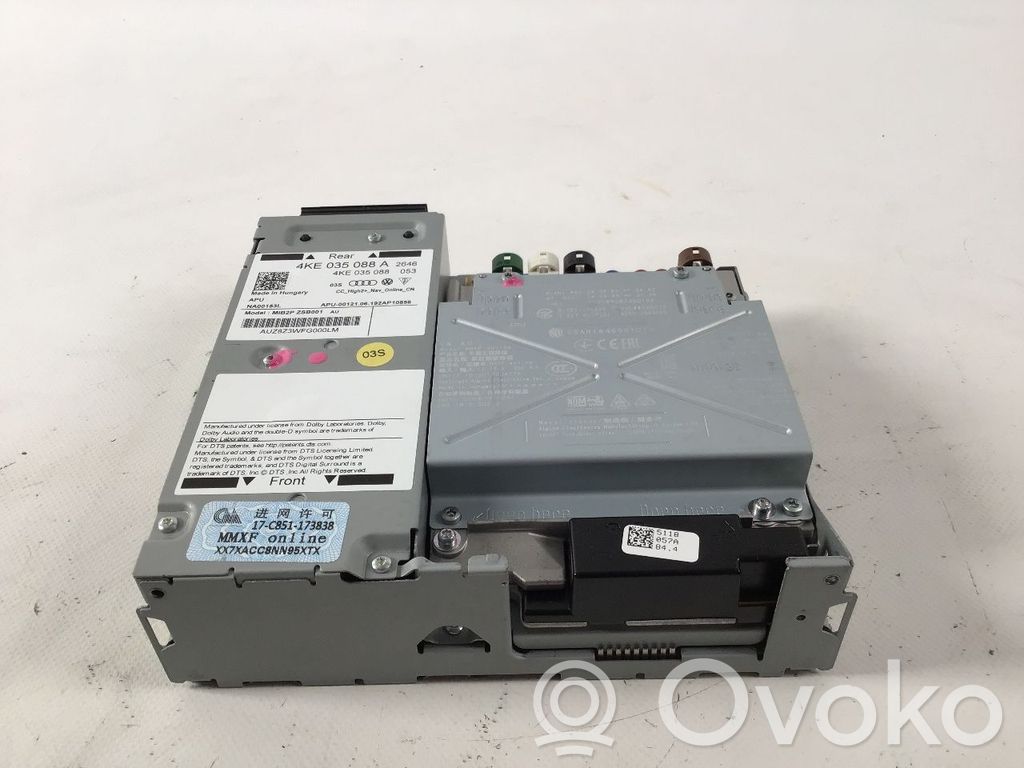 Audi e-tron Radio/CD/DVD/GPS head unit 