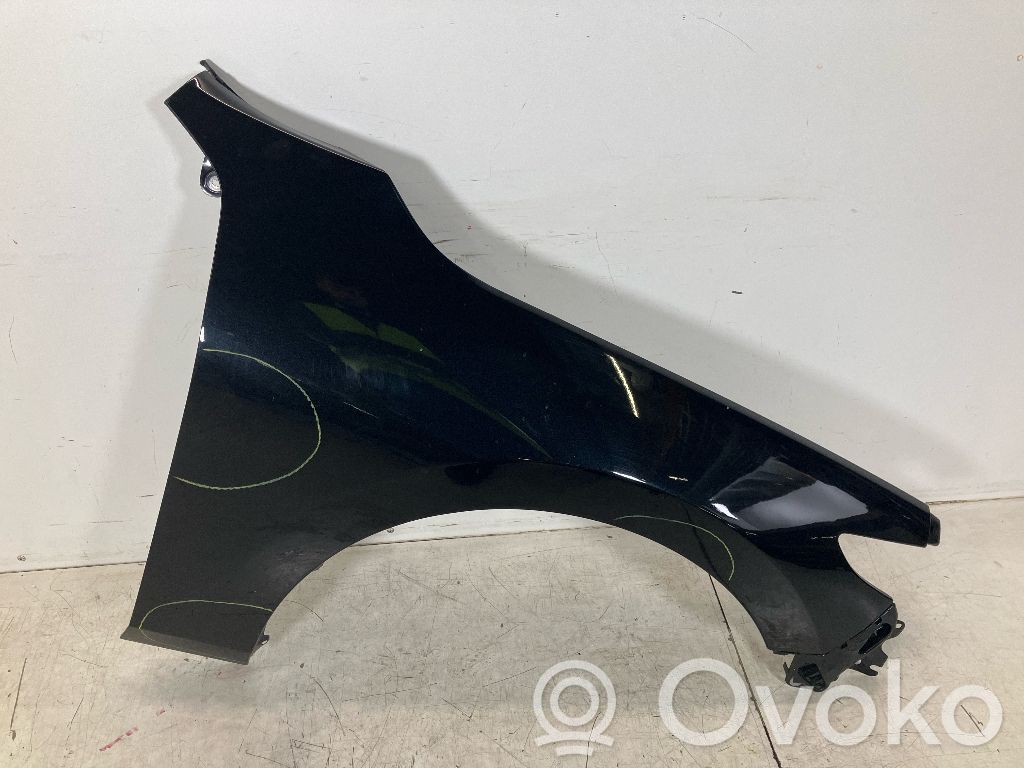 Mazda 3 Sparnas 