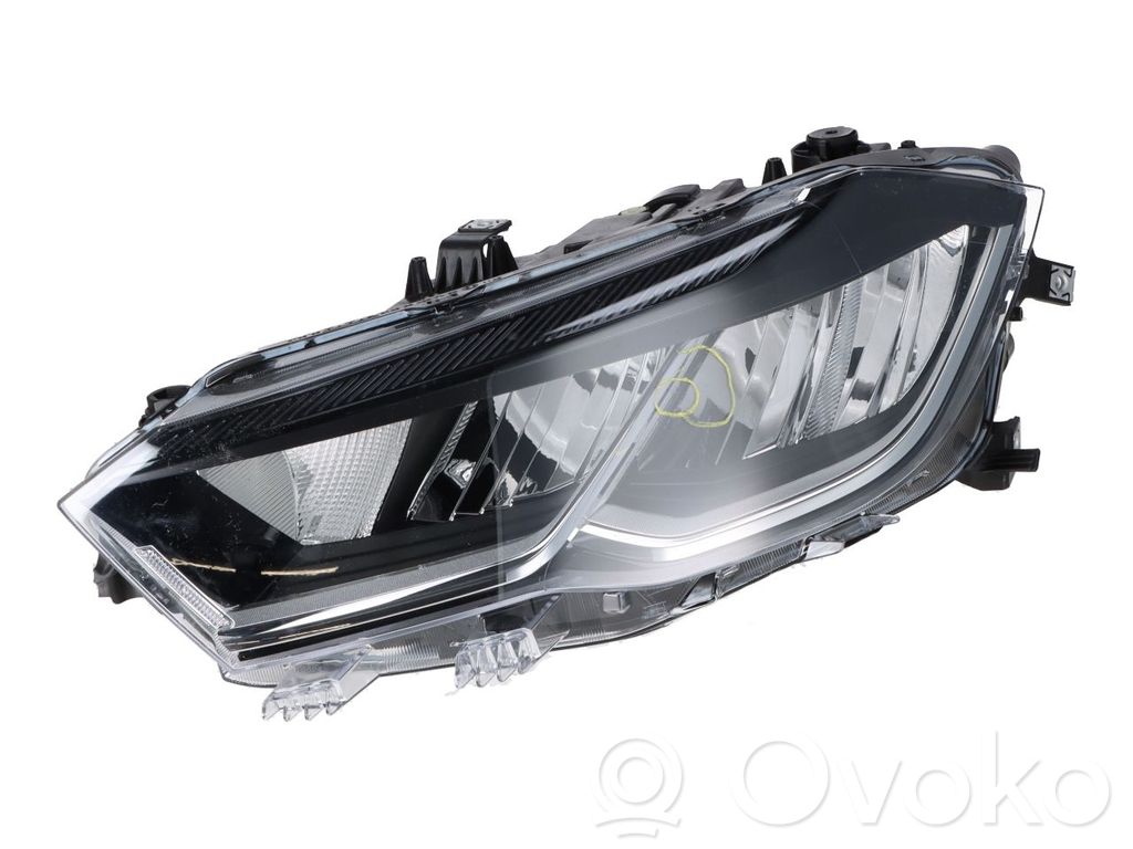 Volkswagen Polo VI Lampa przednia 