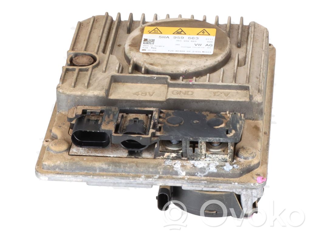 Volkswagen Golf VIII Inversor/convertidor de voltaje 