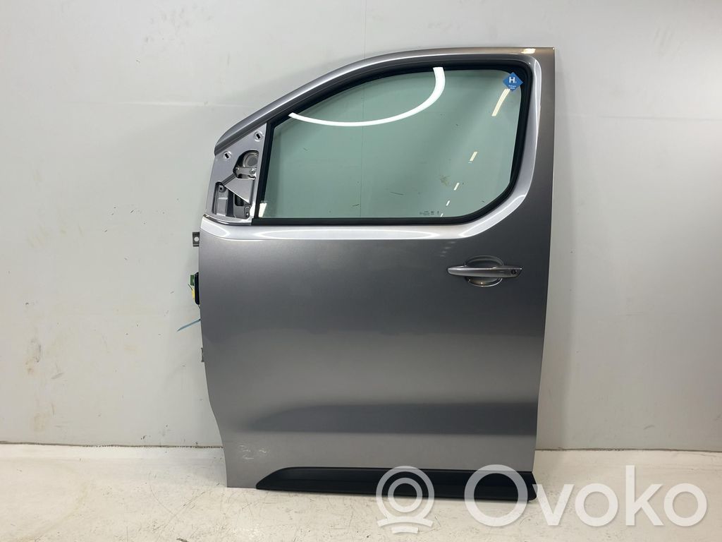 Opel Vivaro Front door 
