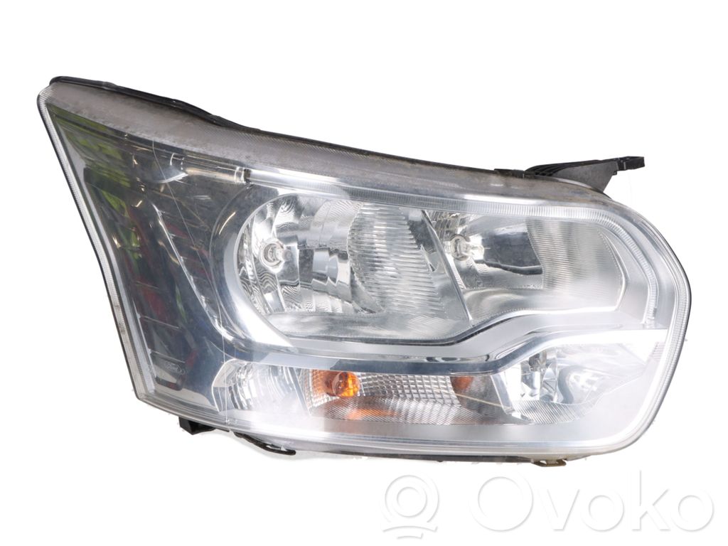 Ford Transit Lampa przednia