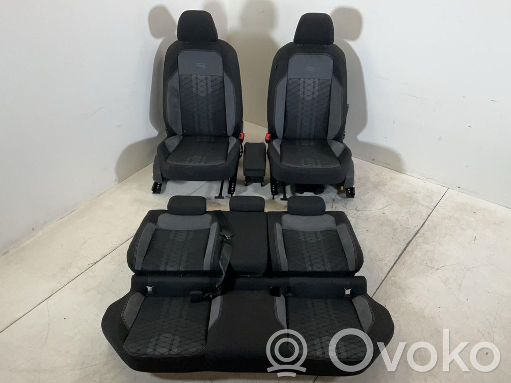 Volkswagen Taigo Istuinsarja 
