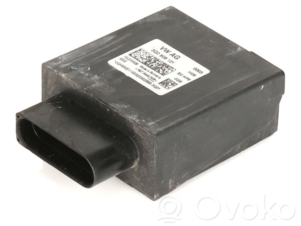Volkswagen PASSAT B8 Unité de commande / module de pompe à carburant