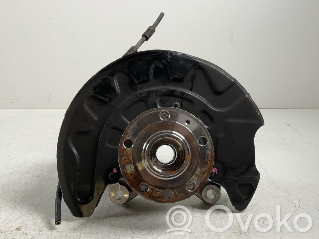 Volkswagen Golf VII Fuso a snodo con mozzo ruota anteriore 