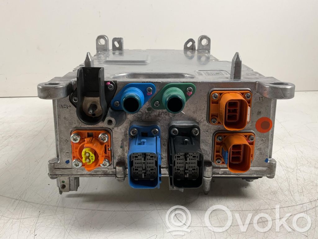 Inversor/convertidor de voltaje   9865088980