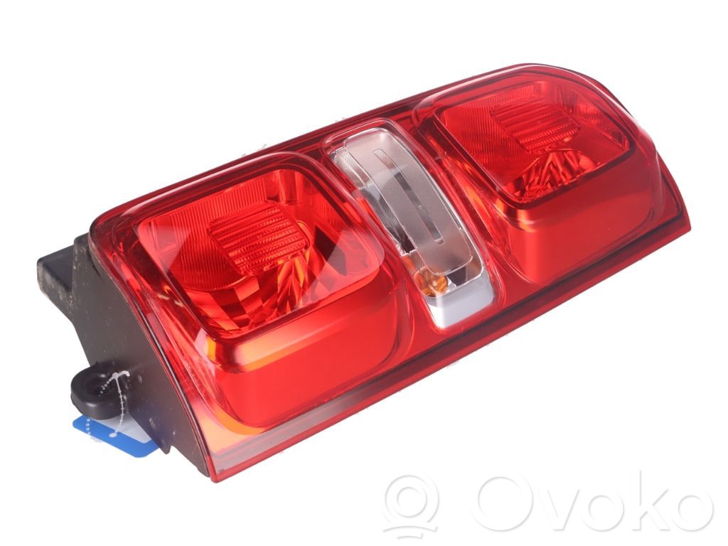 Opel Vivaro Feux arrière / postérieurs