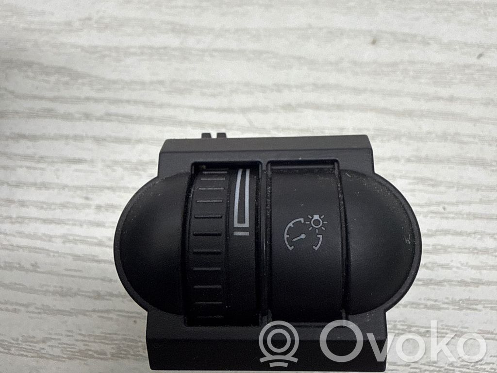 Volkswagen Golf VI Panel lighting control switch 