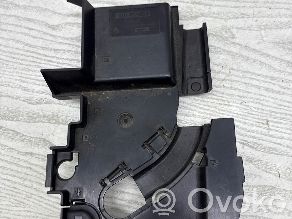 Audi Q7 4L Tapa de caja de fusibles 
