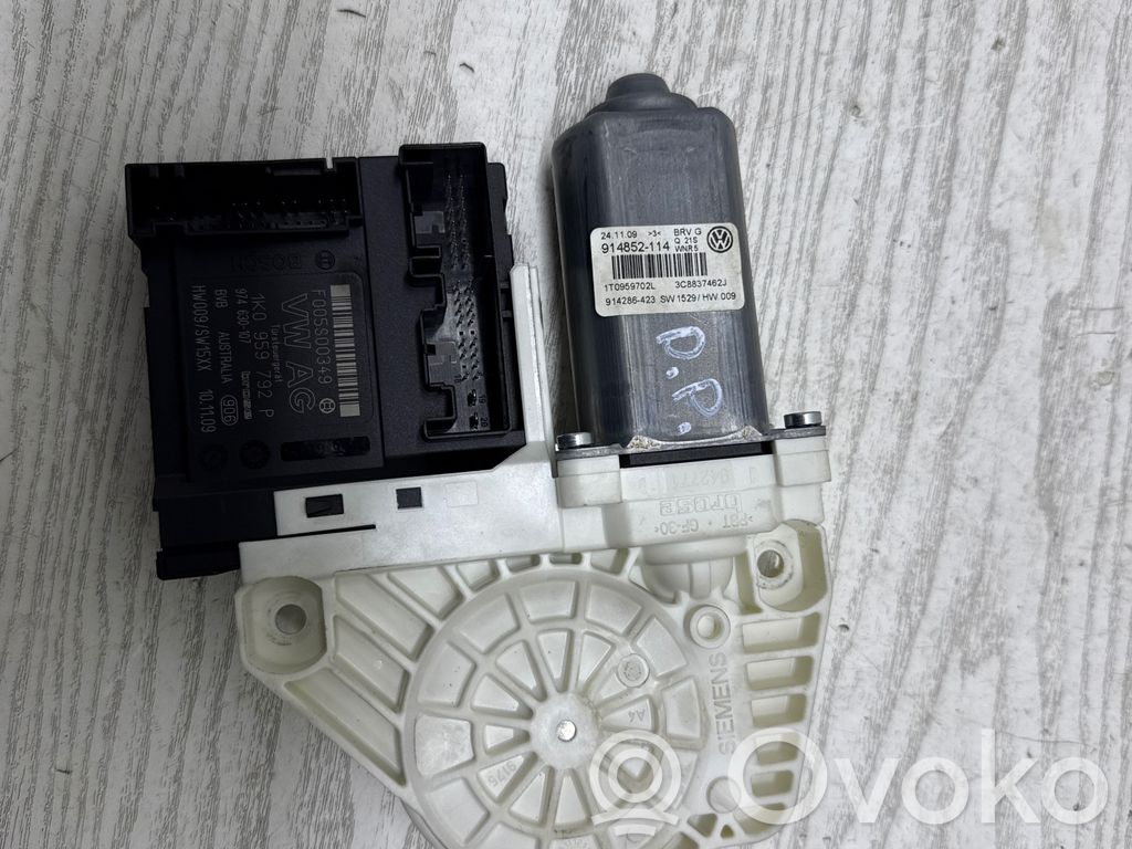 Volkswagen PASSAT CC Silnik regulatora szyby drzwi przednich 