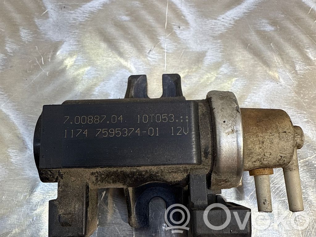 Vacuum valve   11747595374,7595374,70088704
