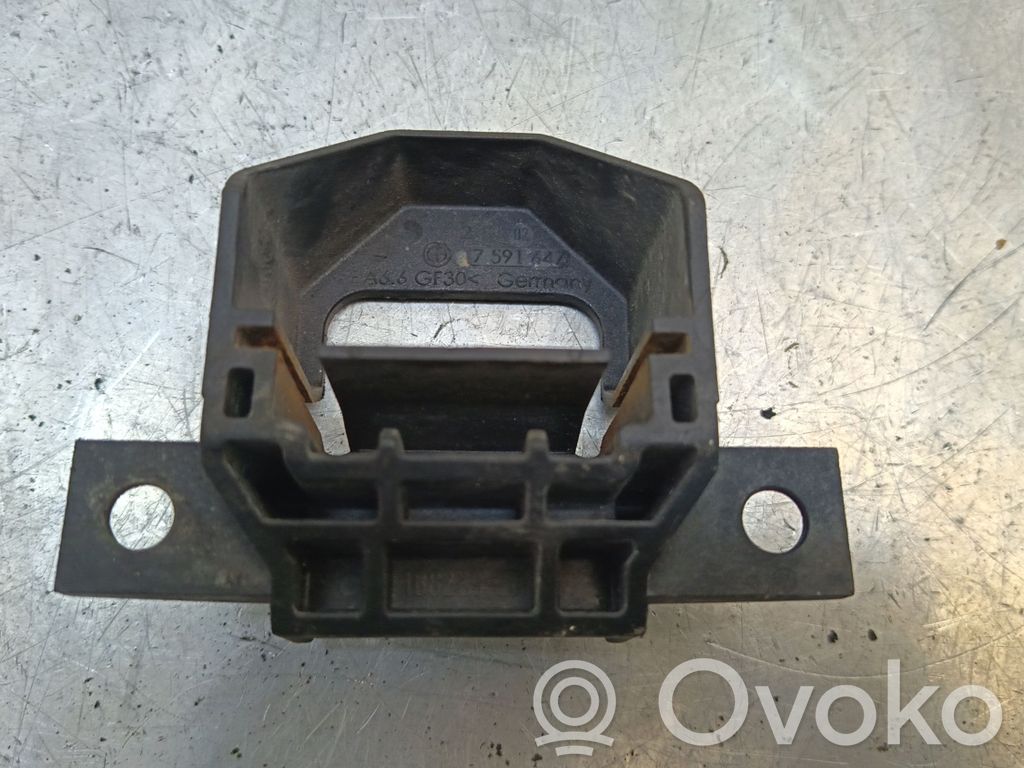 BMW 3 E92 E93 Radiator mount bracket 