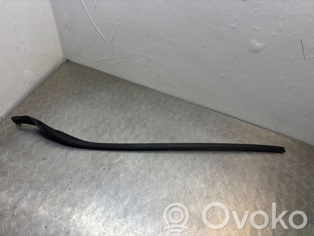 Volvo V60 Windshield trim 