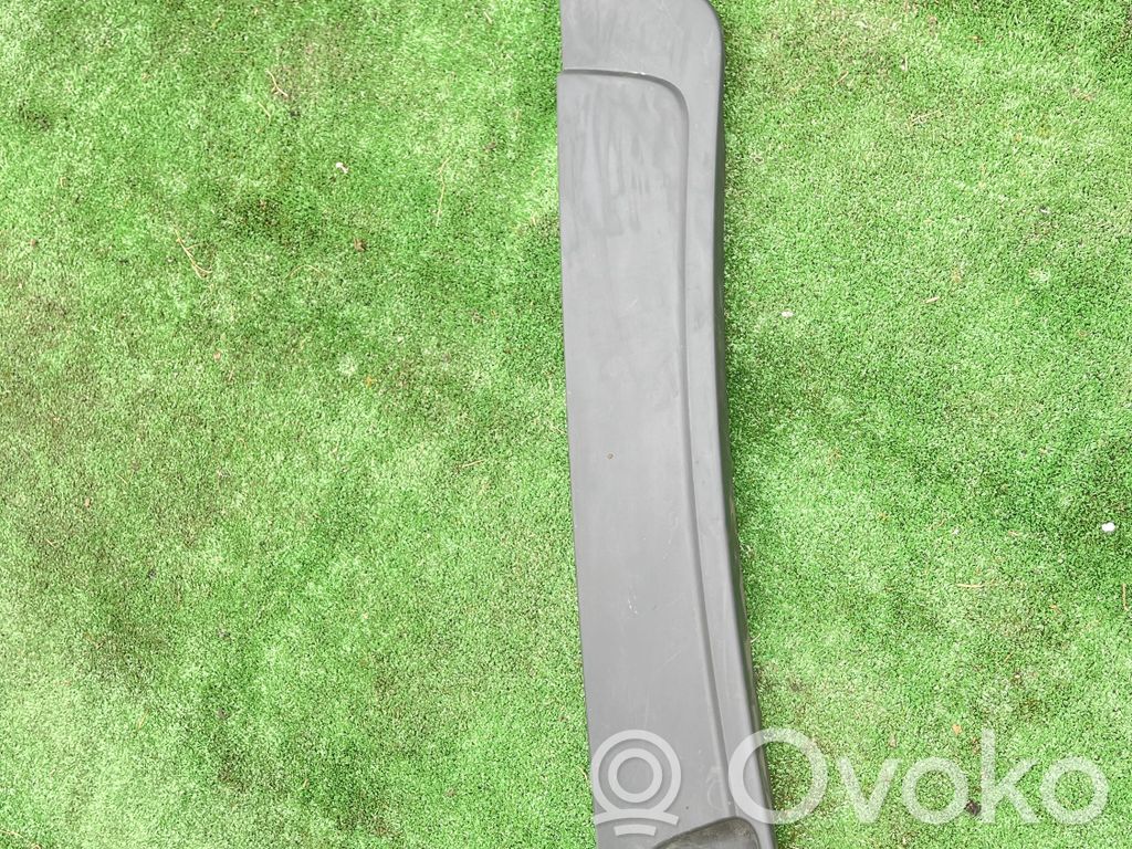 BMW 5 E60 E61 Ylempi jäähdyttimen ylätuen suojapaneeli 