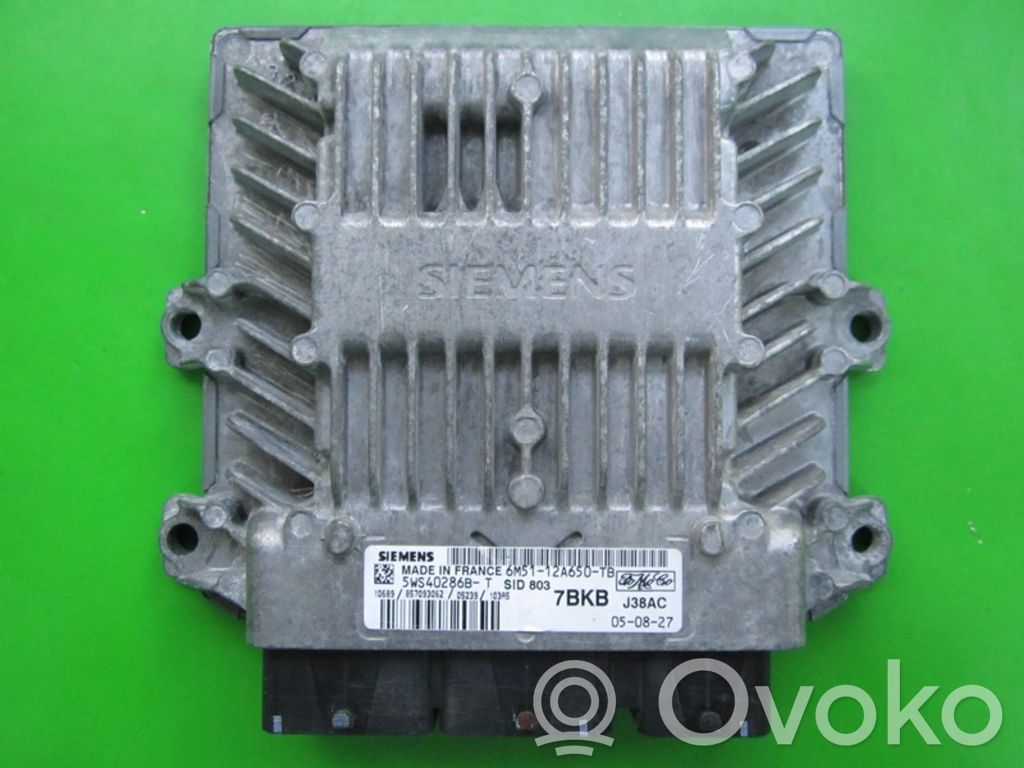Ford Focus C-MAX Engine control unit/module ECU 