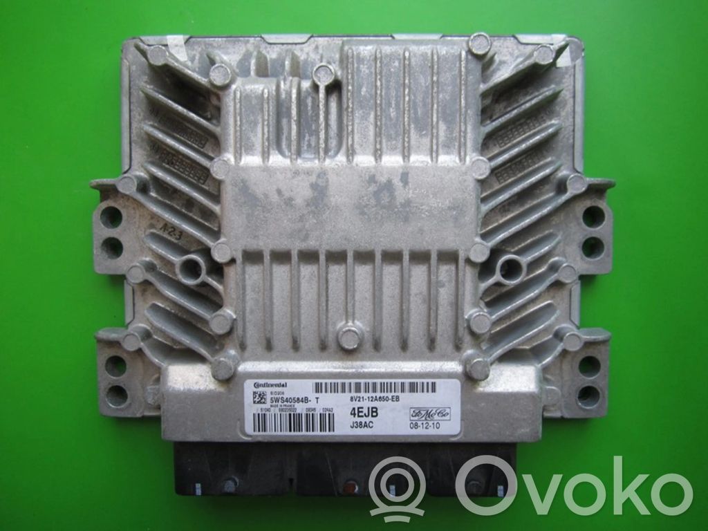 Engine control unit/module ECU   8V2112A650EB,5WS40584BT