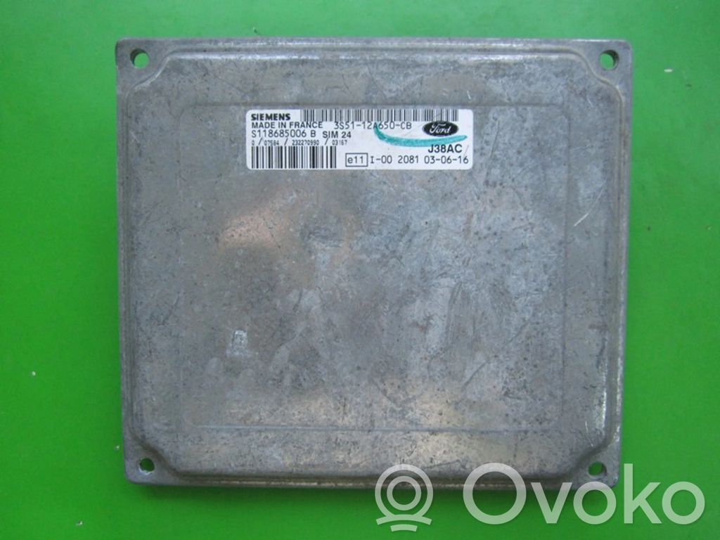 Ford Fiesta Unidad de control/módulo ECU del motor 