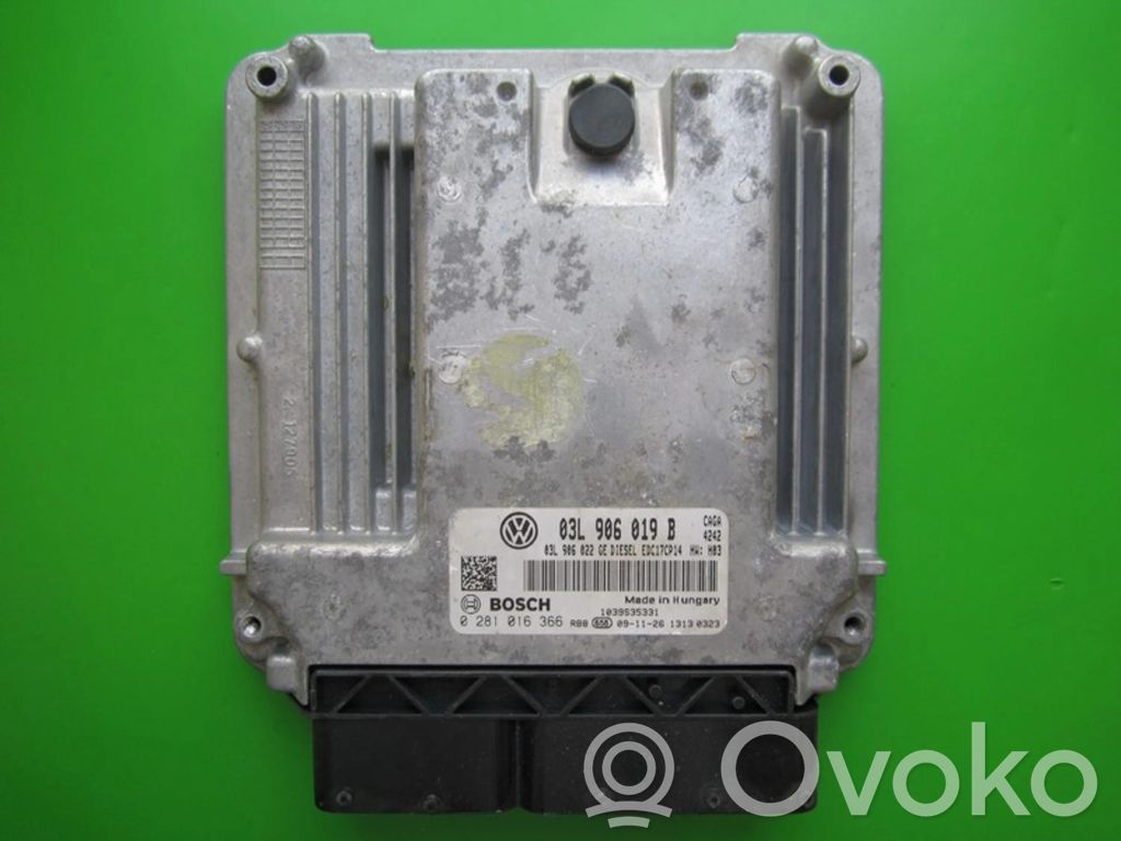 Seat Exeo (3R) Unité de commande, module ECU de moteur 