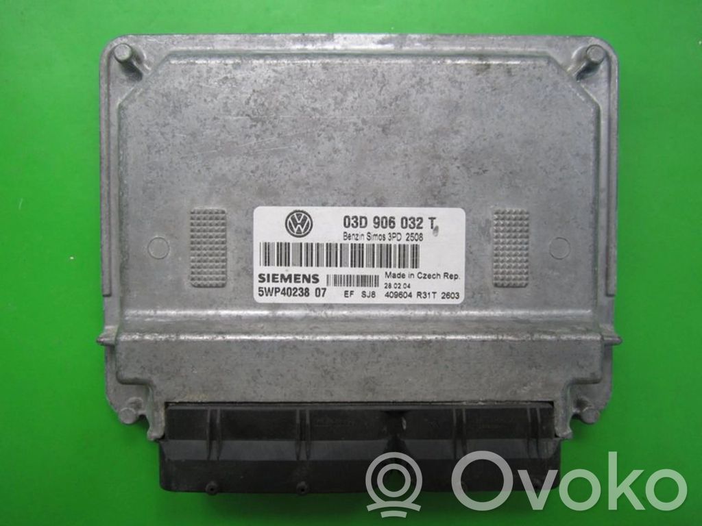 Volkswagen Polo Komputer / Sterownik ECU silnika 
