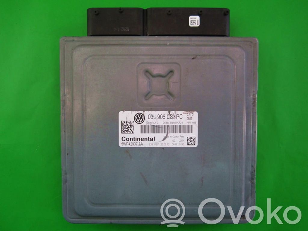 Engine control unit/module ECU   03L906023PC,5WP42937