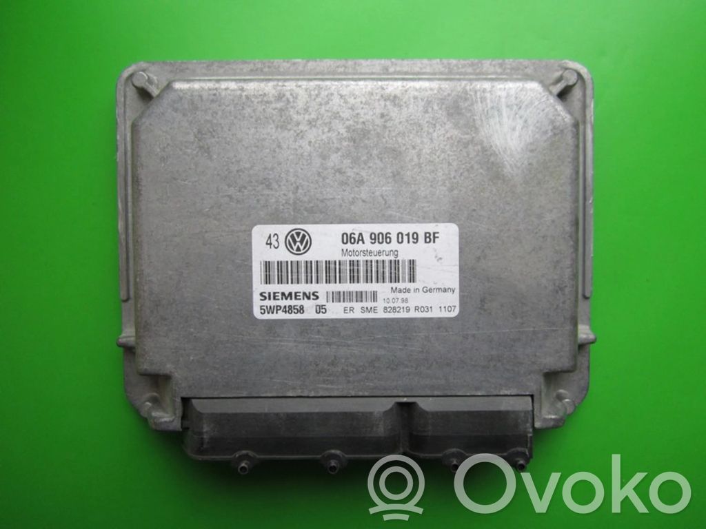 Engine control unit/module ECU   06A906019BF,5WP4858