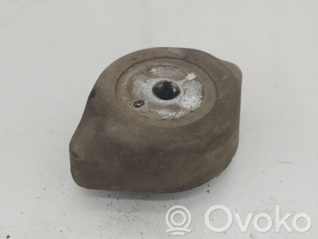 Engine mount bracket   8D0399151J