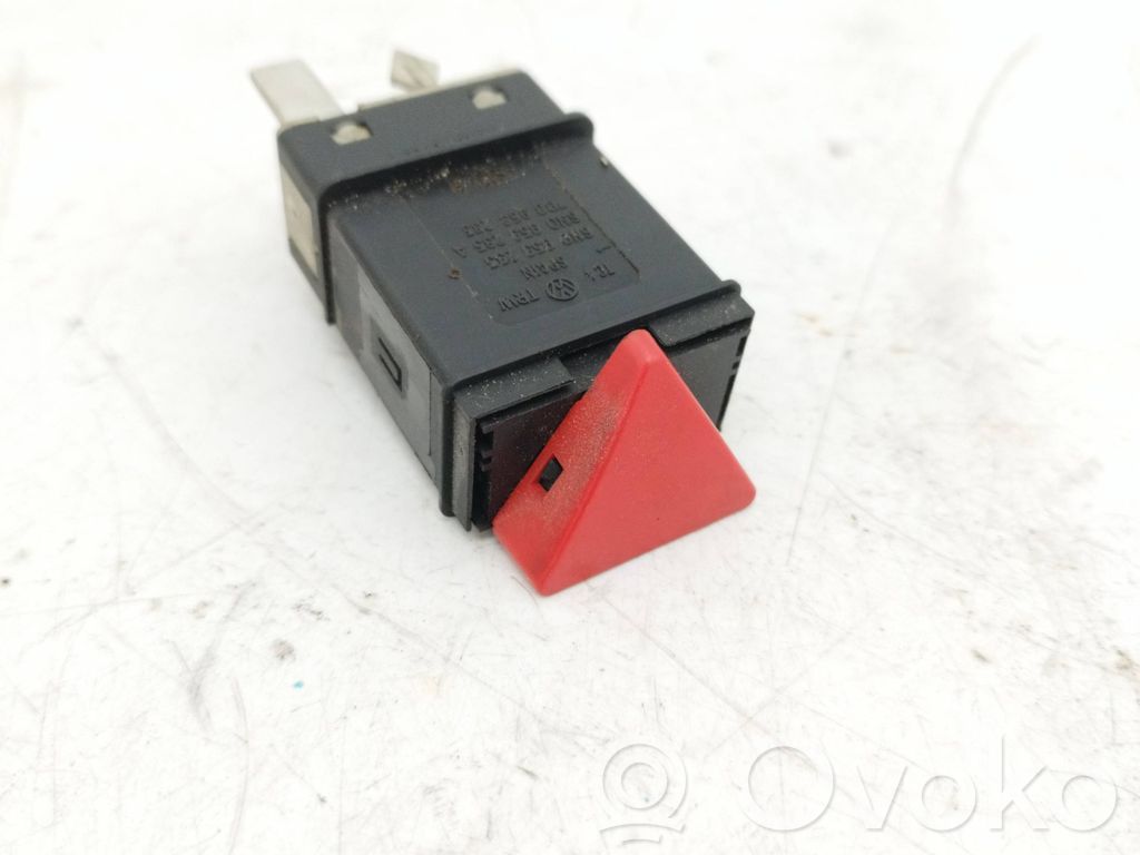 Volkswagen Polo III 6N 6N2 6NF Hazard light switch 
