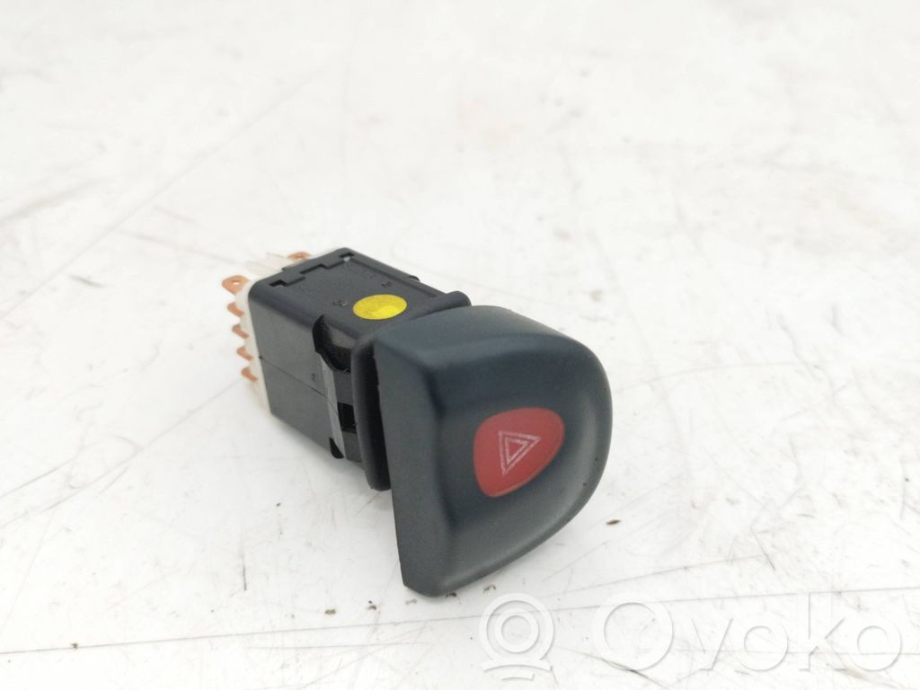 Renault Megane I Hazard light switch 