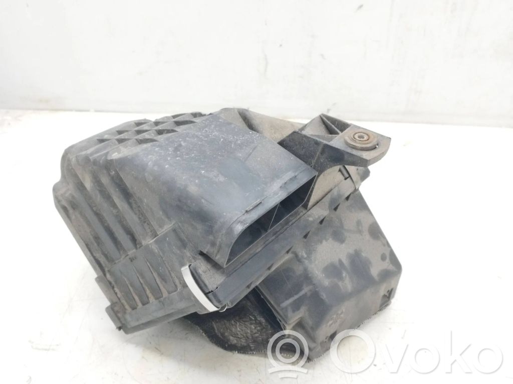 Volkswagen PASSAT B5 Luftfilterkasten 