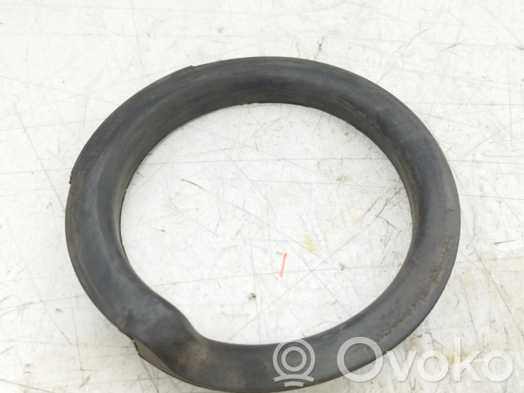 BMW 5 E39 Coil spring mount 