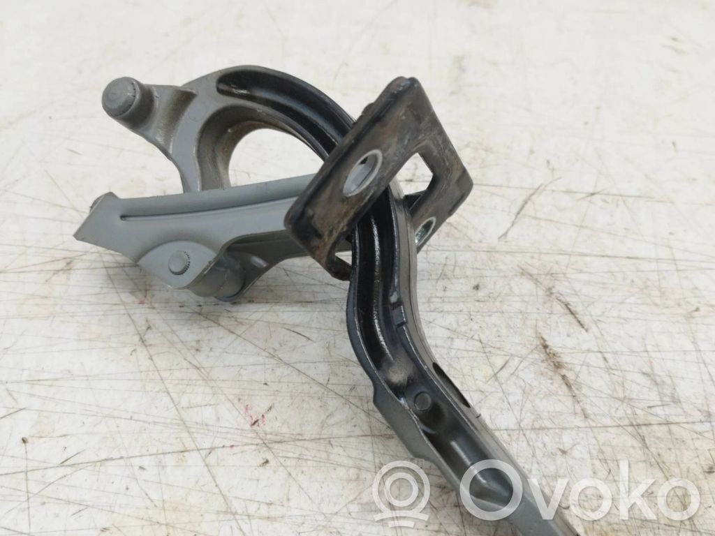 Saab 9-5 Tailgate/trunk/boot hinge 