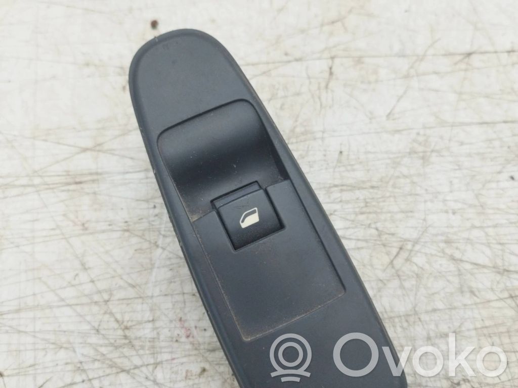 Volkswagen Sharan Electric window control switch 