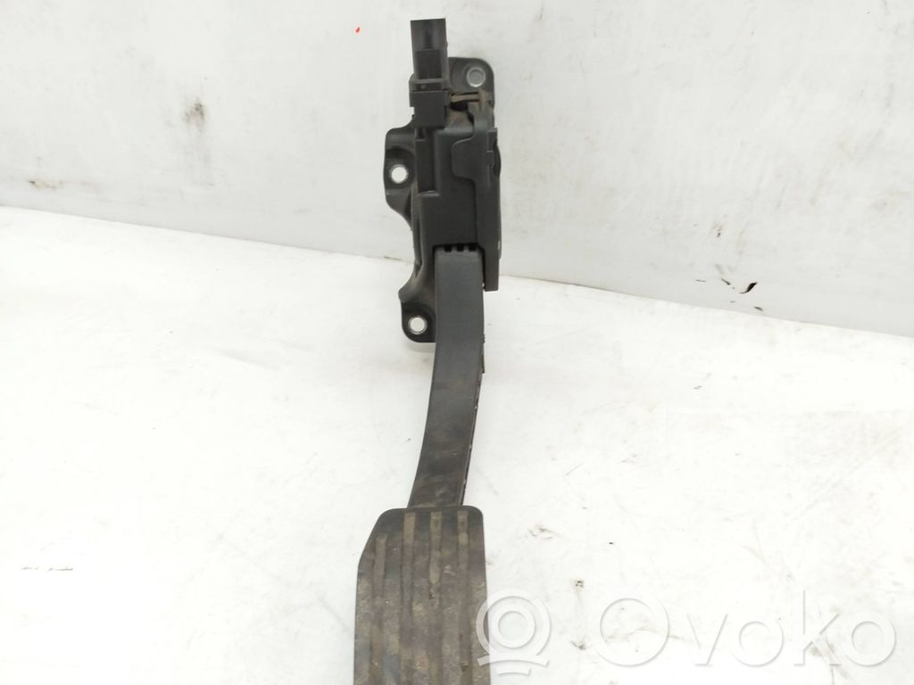 Ford Mondeo MK IV Akceleratoriaus pedalas 