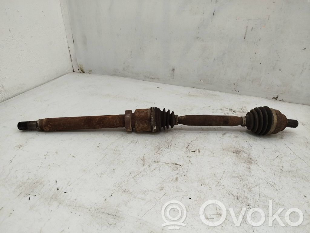 Volvo V50 Priekinis pusašis 