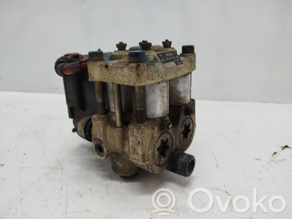 BMW 5 E34 ABS Blokas 