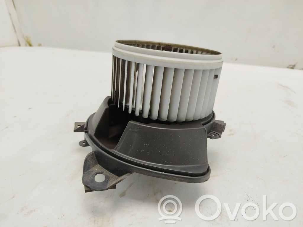 Opel Combo D Pečiuko ventiliatorius/ putikas 