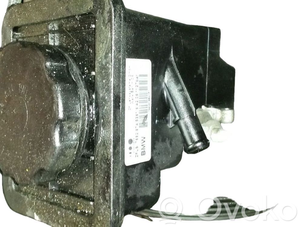 BMW X3 E83 Power steering pump 