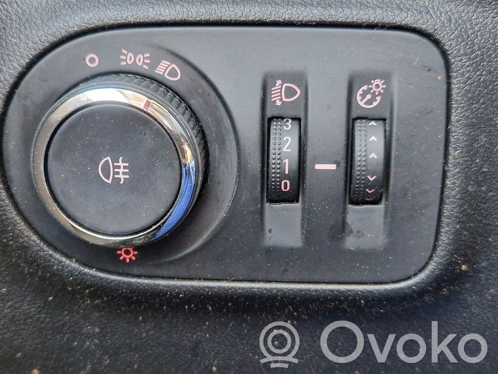 Opel Corsa E Light switch 