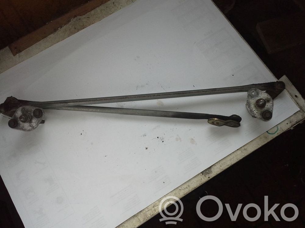 Front wiper linkage