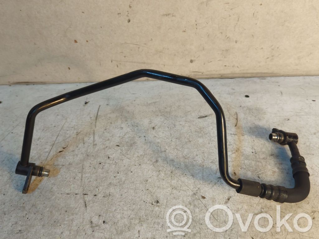 Audi A8 S8 D3 4E Vaihdelaatikon öljynjäähdyttimen letku 