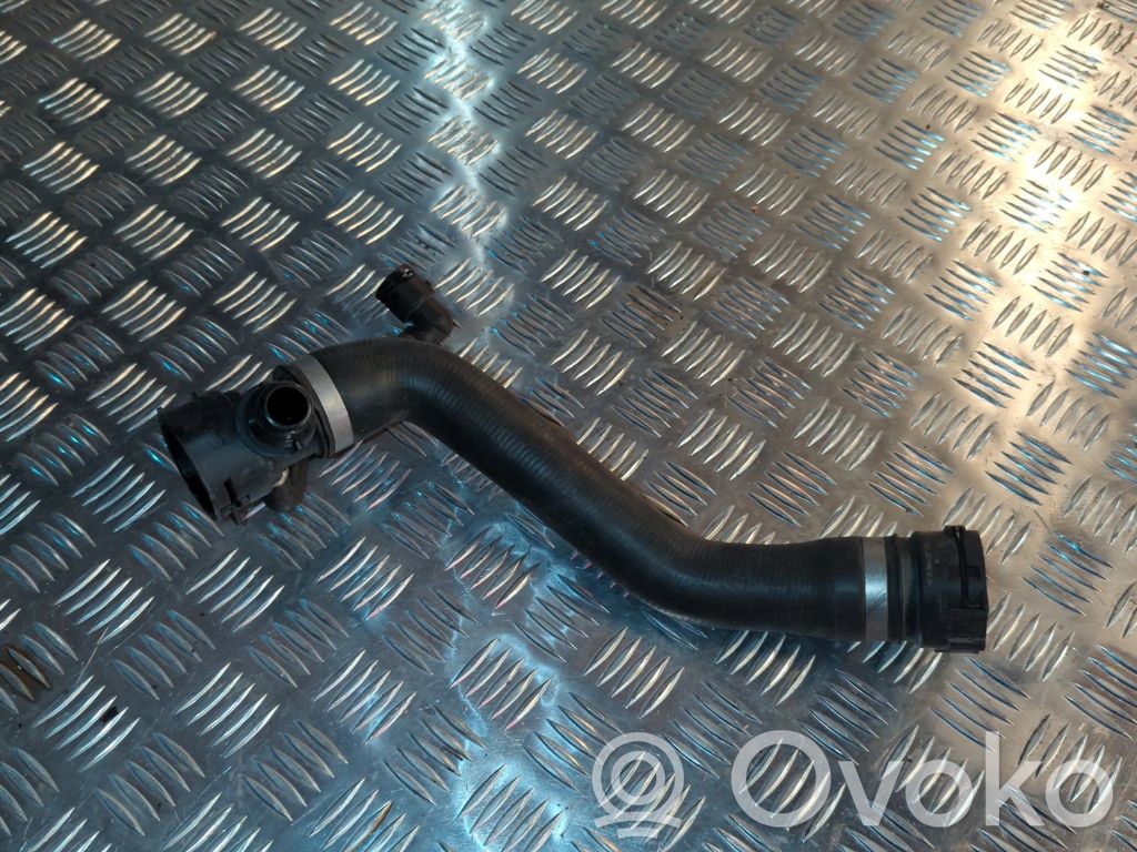 Engine coolant pipe/hose   7796869