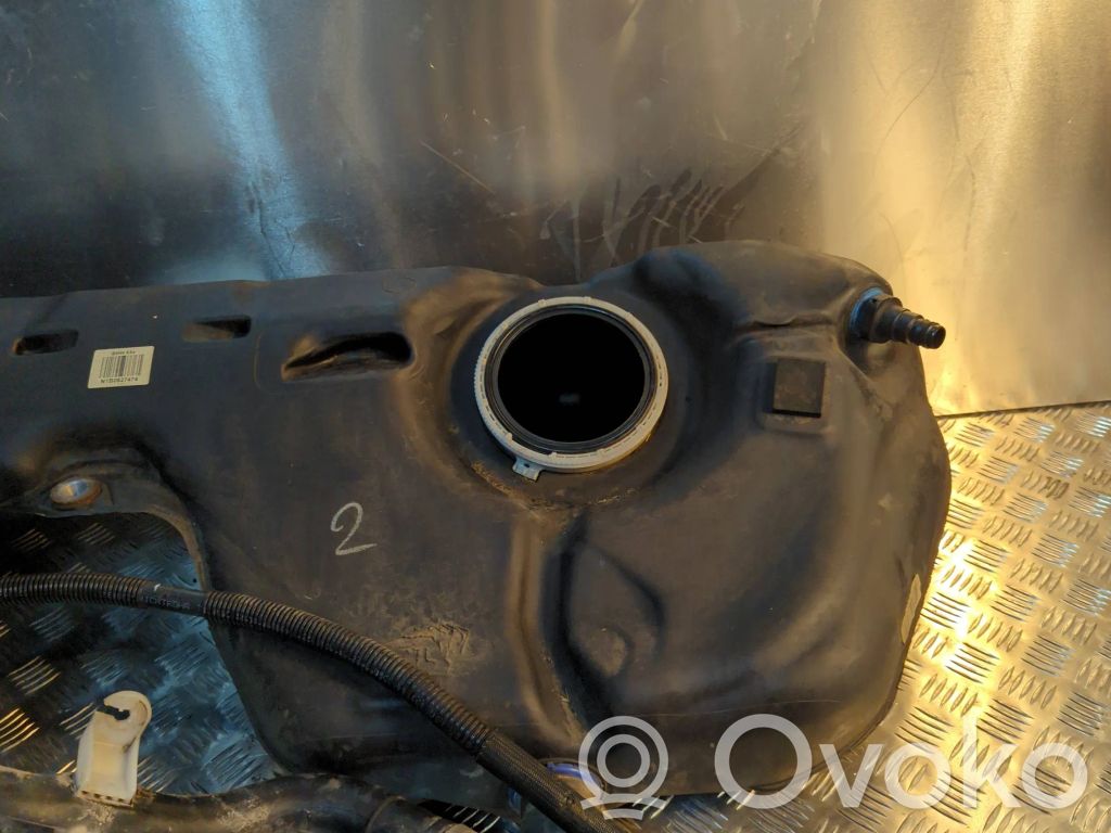 BMW 1 E81 E87 Fuel tank 