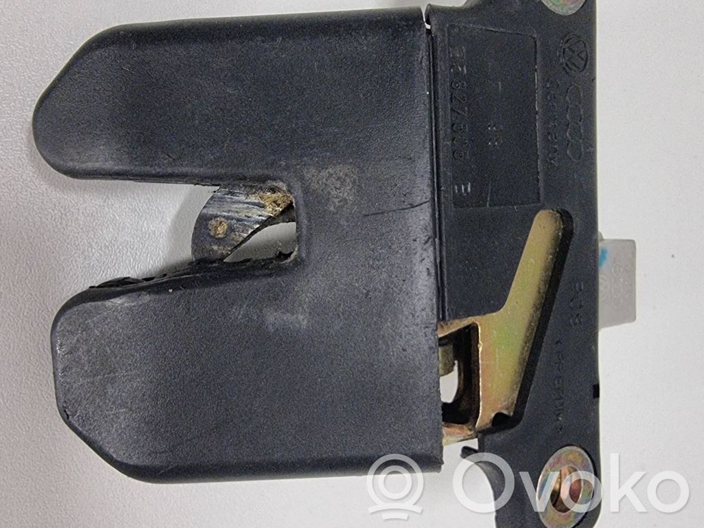 Zamek klapy tylnej / bagażnika   B5827505